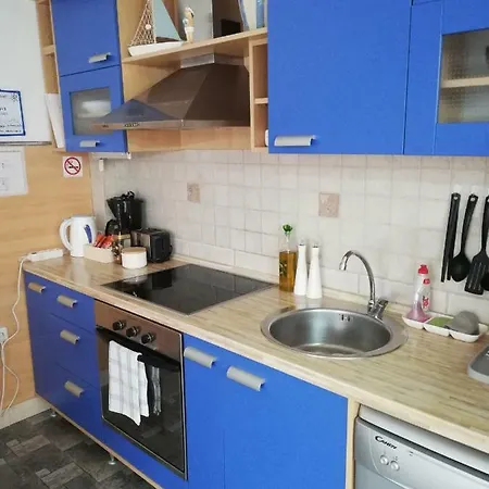 Dvor Ana Apartmán *