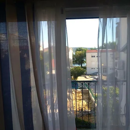 Apartament Dvor Ana Kaštela