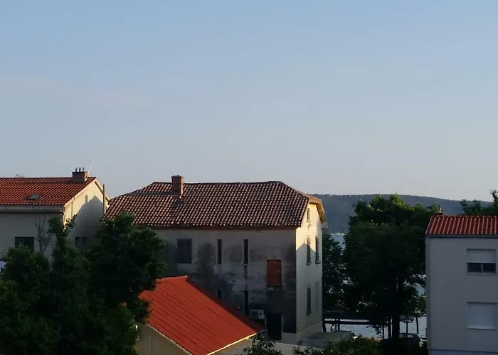 Dvor Ana Apartment *