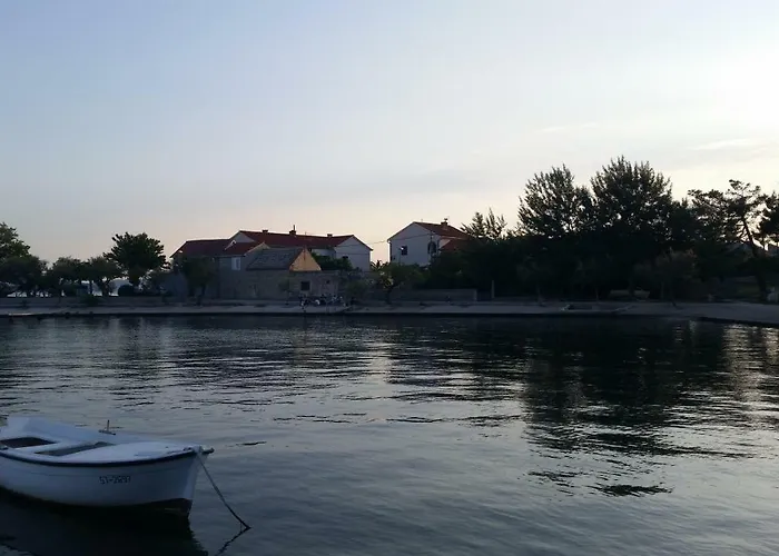 Apartment Dvor Ana *